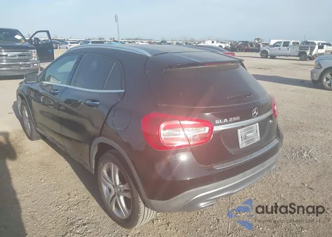 2017 Mercedes-Benz Gla 250 z USA, uszkodzony, nr VIN WDCTG4EB0HJ353459